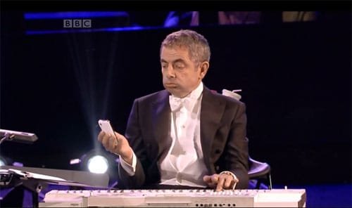 The LSO and Chariots Of Fire by Vangelis featuring Mr Bean The LSO and Chariots Of Fire by Vangelis featuring Mr Bean